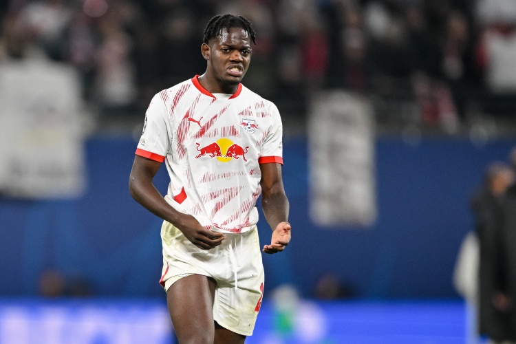 开云体育app-队报:阿森纳派球探考察莱比锡后卫卢克巴,尚未正式报价