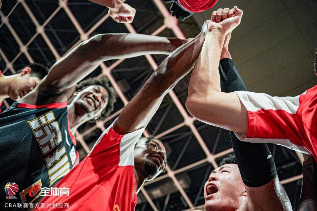 开云-连克强敌 深圳马可波罗队风头正劲