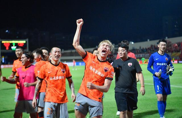 开云-元敏诚：从重庆到深足 压力大了目标也变大了