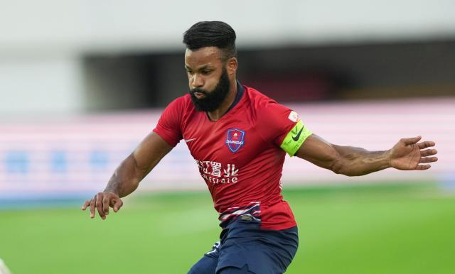 杀出生天！绝境重庆制造4球大胜 复制上赛季奇迹？